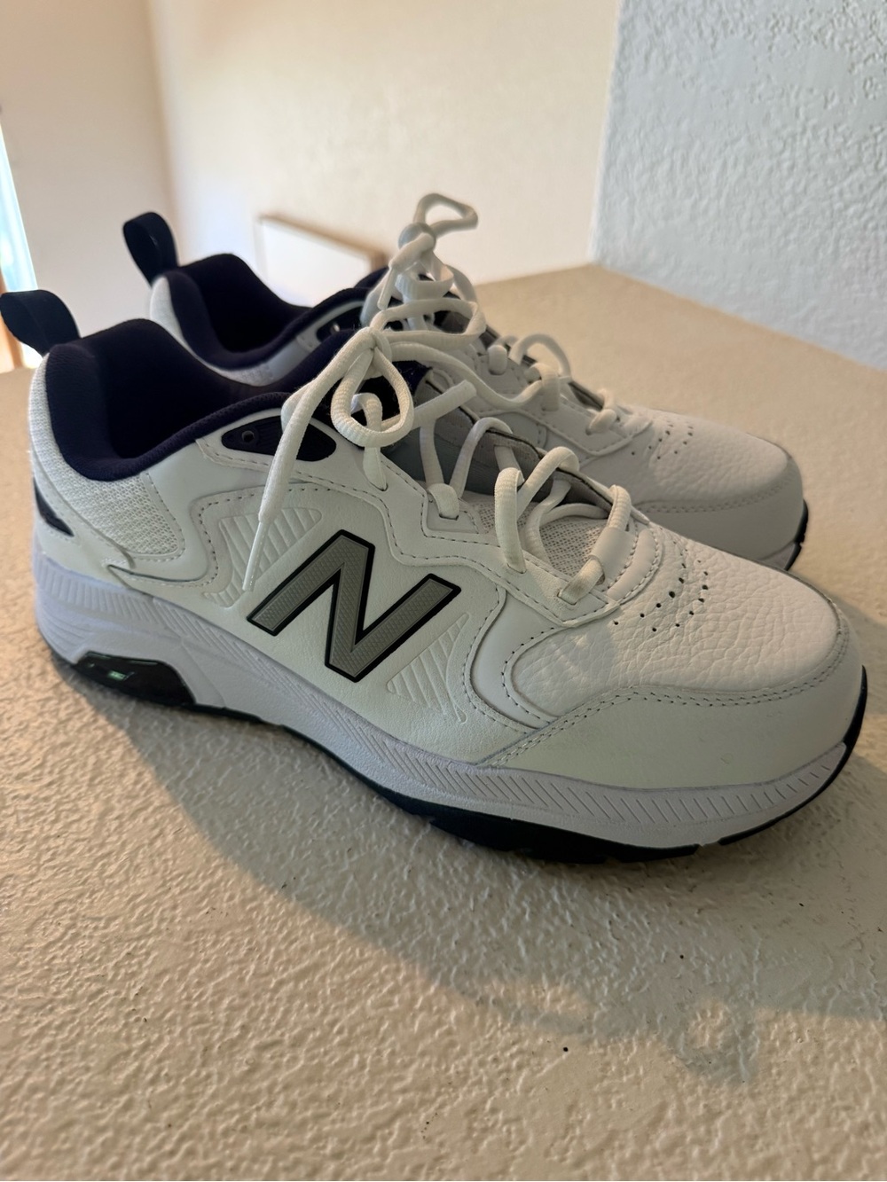 New Balance 857 Men's White and Black Athletic Lace-Up Sneakers